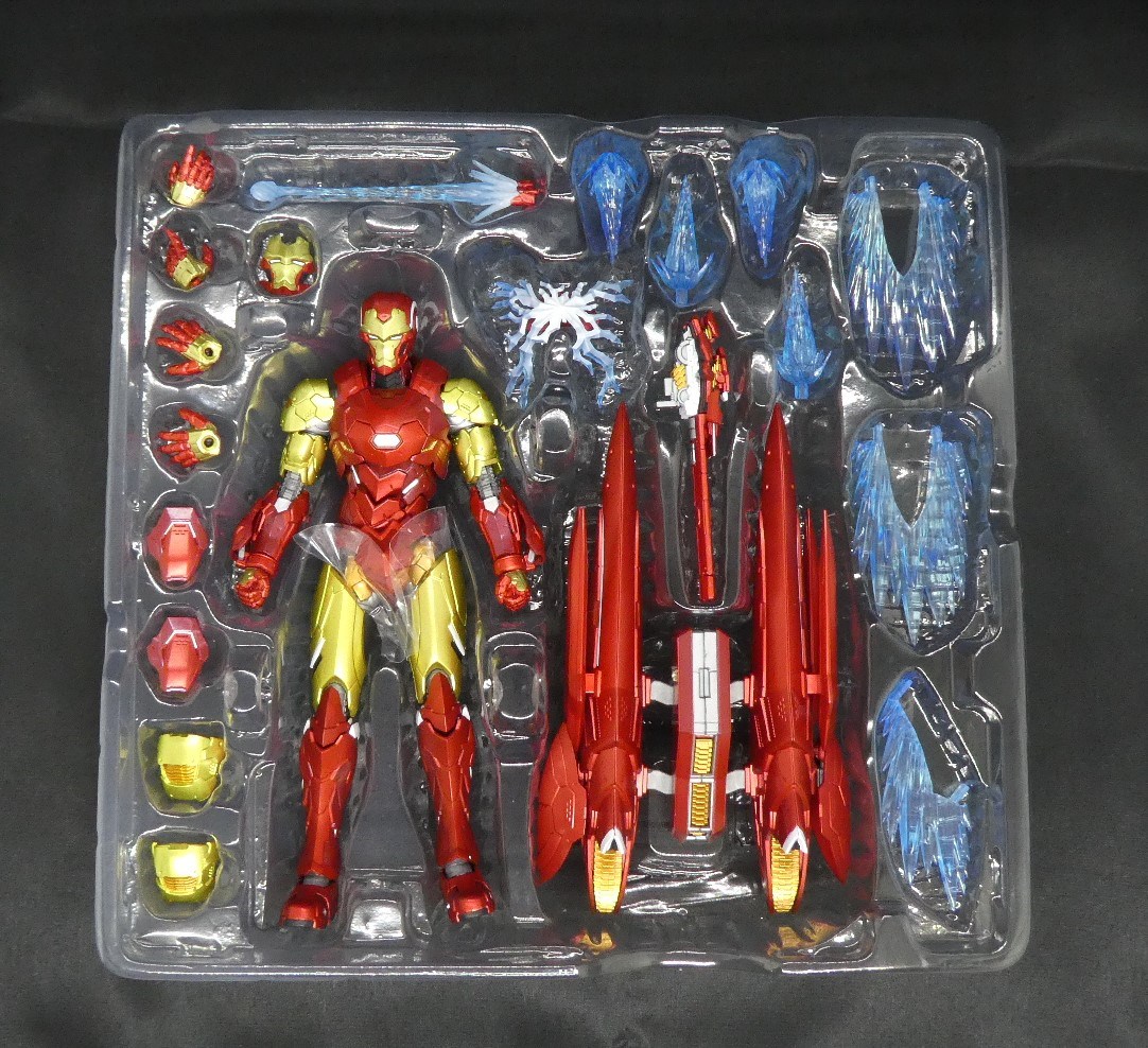 アイアンマンフィギュア　セット　※フィギュアーツは開封済み S.H.フィギュアーツ アイアンマン テック・オン アベンジャーズを購入