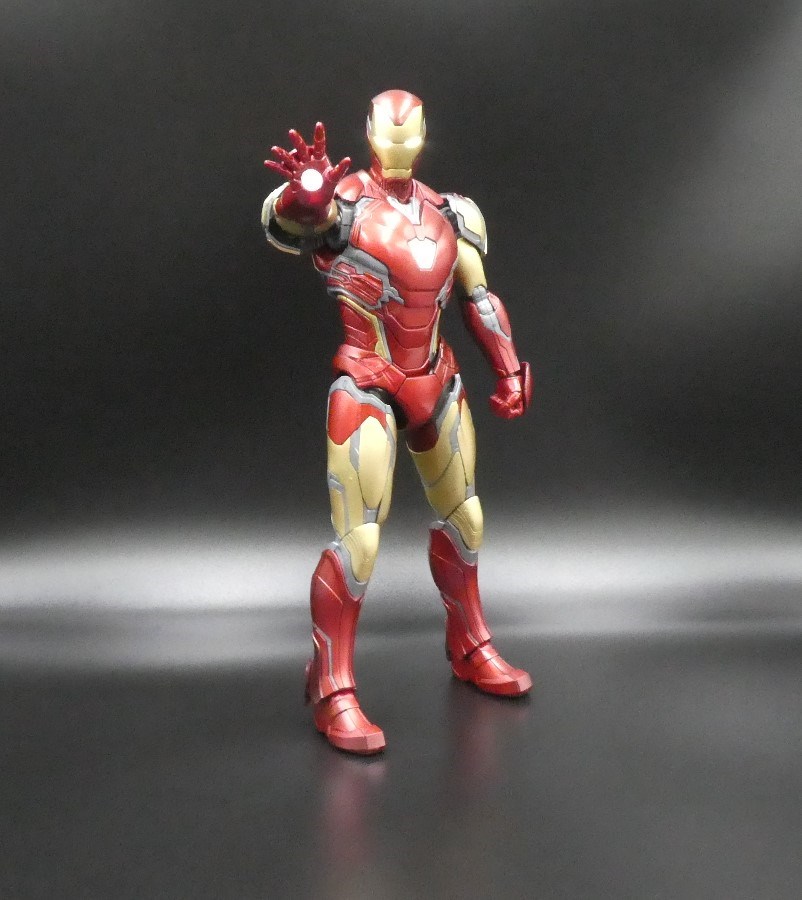 アイアンマンのプラモデル】御模道 アイアンマン マーク50 1/9スケール