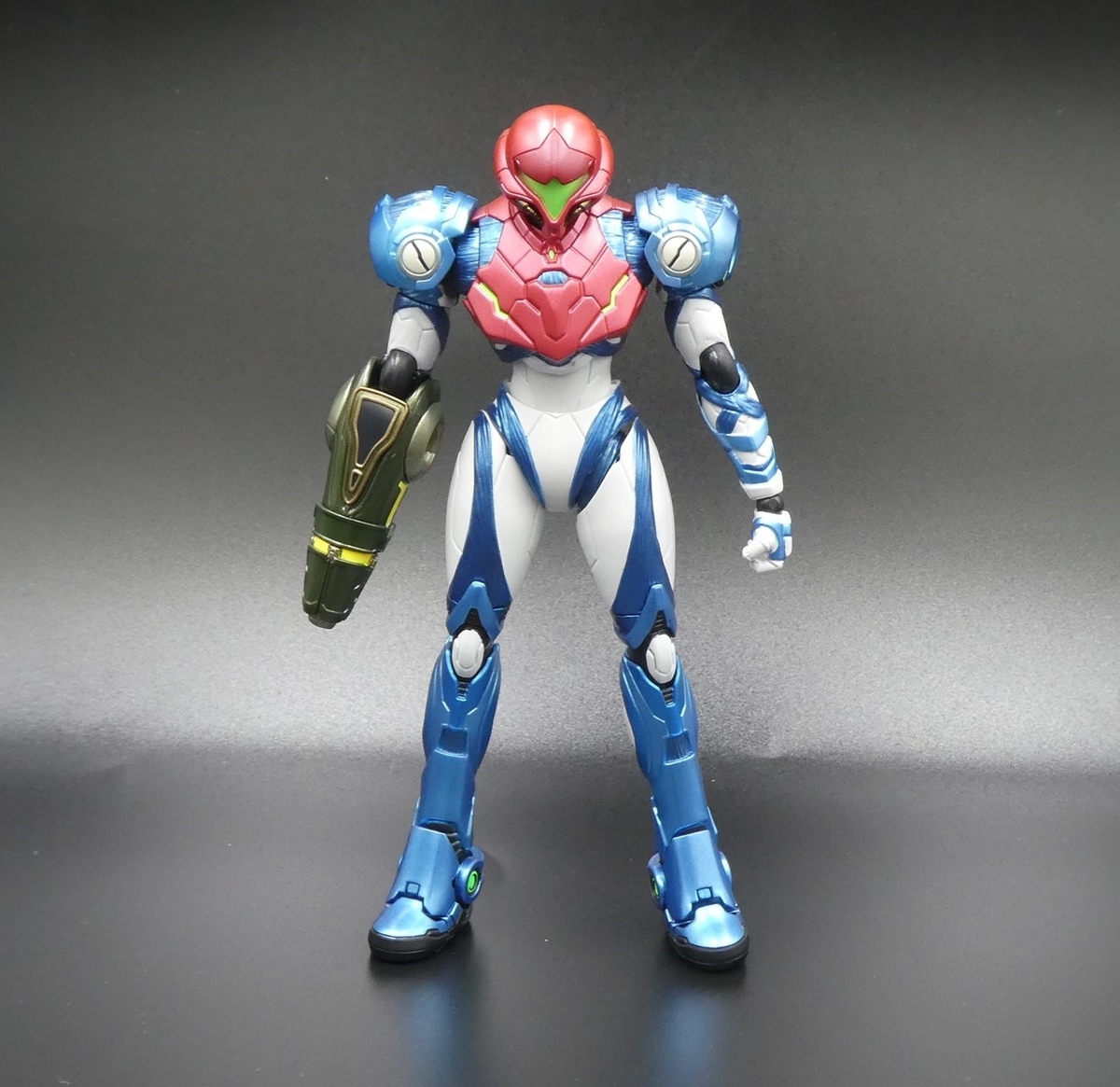figmaのMETROID DREAD版 サムスのフィギュアを購入したので