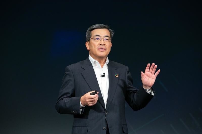 ソフトバンク株式会社代表取締役 副社長執行役員 兼 COO
今井 康之