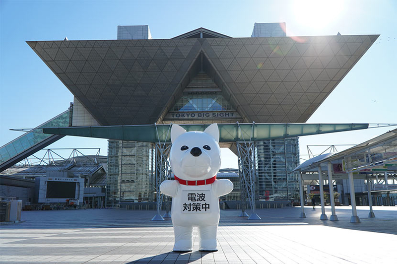 世界中からファンが集う「コミケ」。大規模イベントでも快適な通信を届ける電波対策の裏側