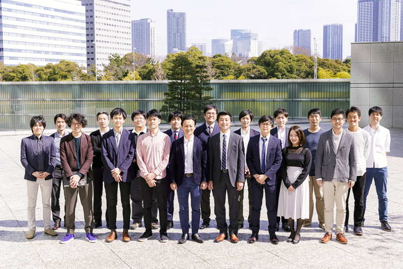 "ソフトバンク石田氏、和田氏が率いるチームメンバーのエンジニア達"