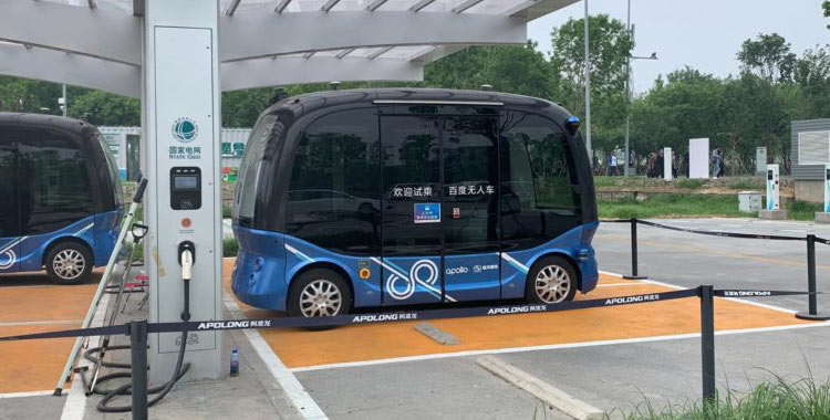 無人自動車© beBit,Inc