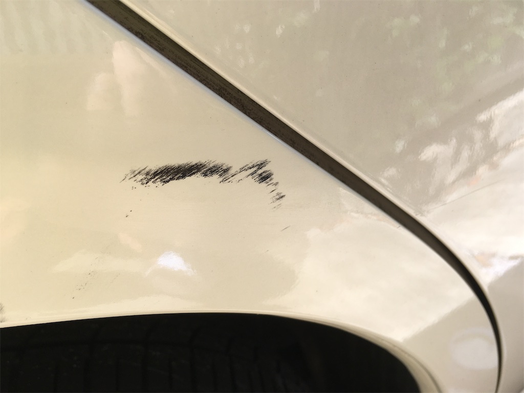 車の傷を直す 消す 自分でなおす 物も体も心も