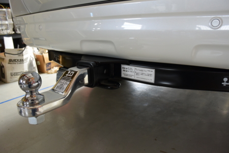 ヒッチメンバー取付け プラド150 ハイエース200 ファクトリー