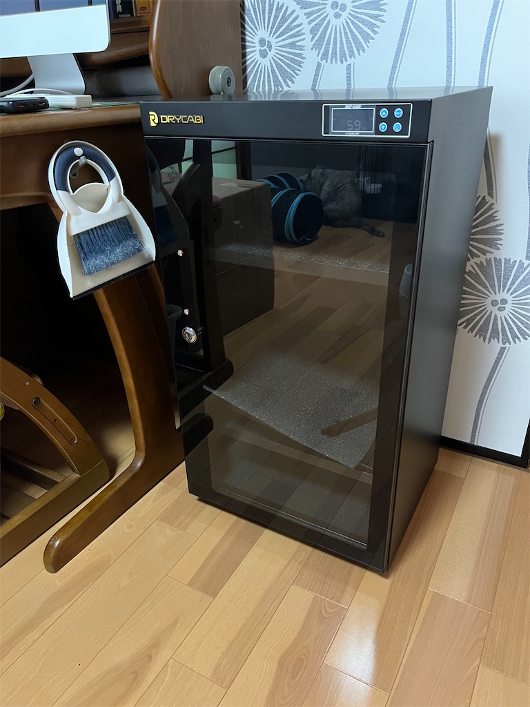 防湿庫を買いました - しもた屋ANNEX