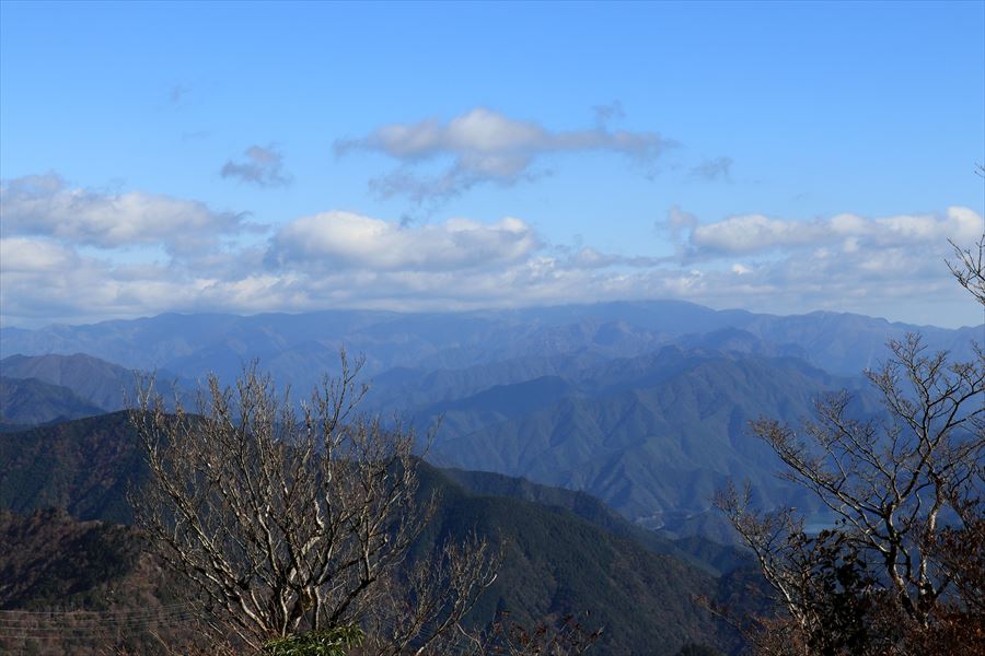 f:id:SISIS:20191202002439j:plain f:id:SISIS:20191202002439j:plain