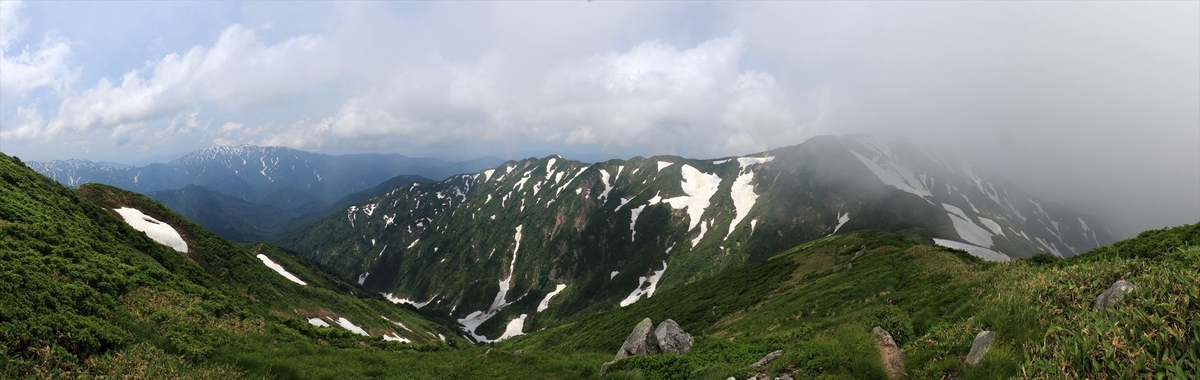 鉾立峰(飯豊連峰の大石山の展望)