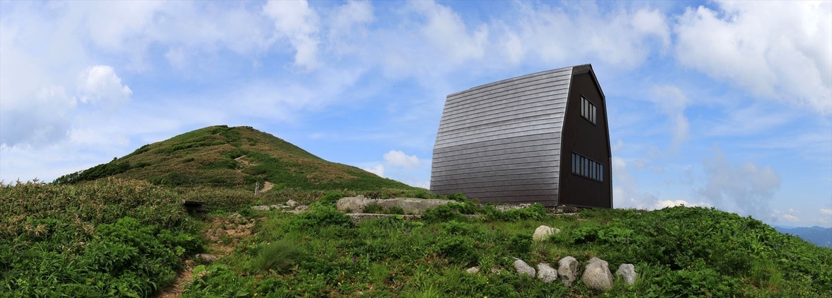 杁差岳と杁差小屋とテント場(キャンプ場)