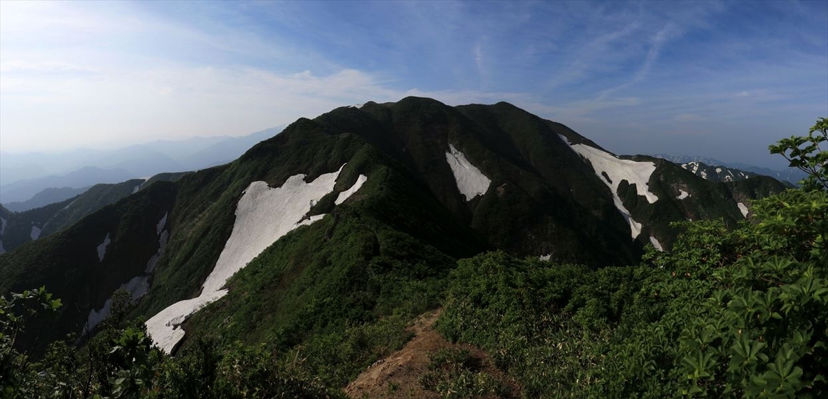 杁差岳(飯豊連峰の前杁差岳の展望)
