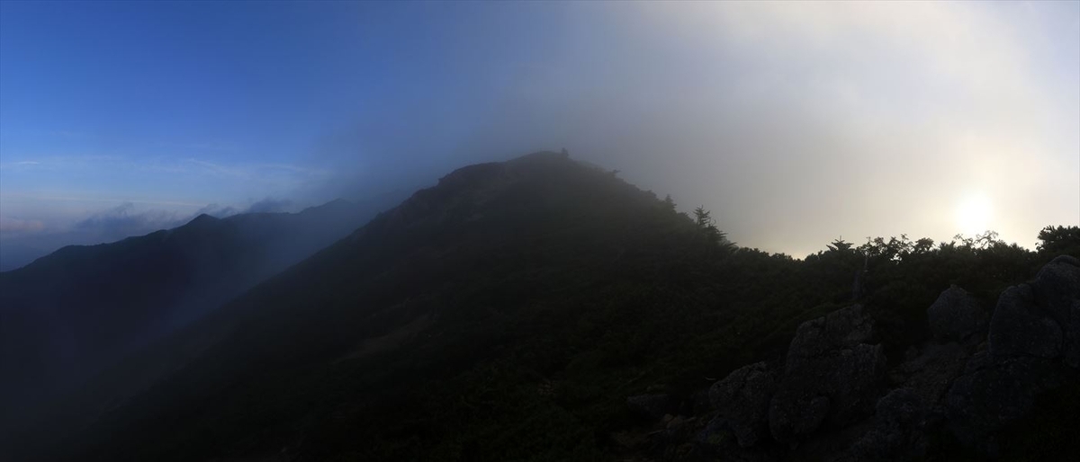 南駒ヶ岳（越百山から仙涯嶺）