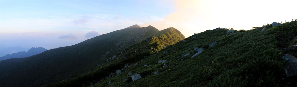東川岳から熊沢岳の登山道