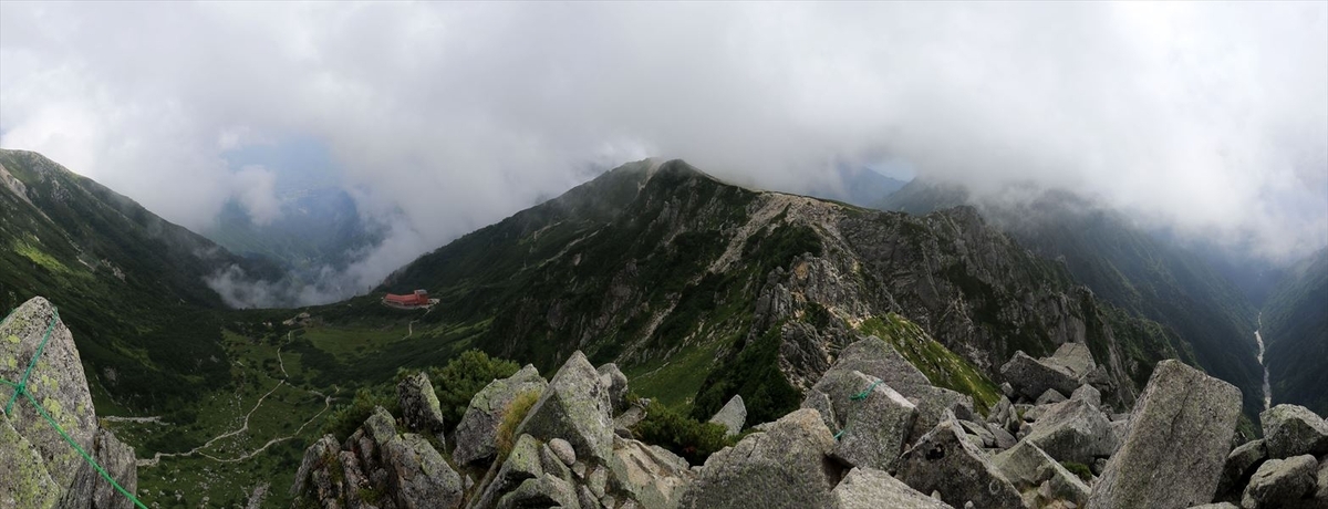 千畳敷と駒ヶ岳ロープウェイ（宝剣岳の展望）