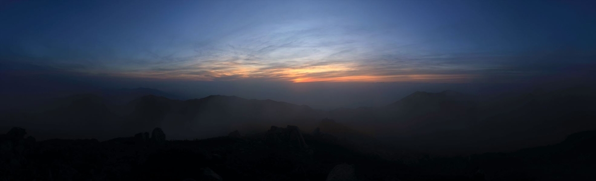 木曽駒ヶ岳の日の出（御来光）