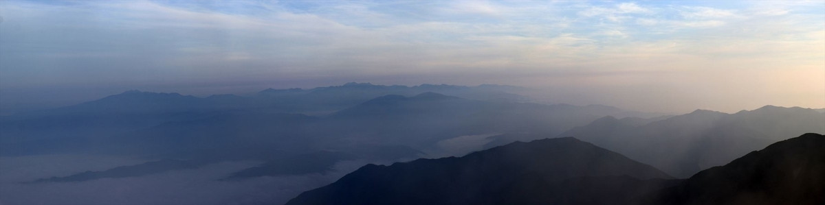 北アルプス（木曽駒ヶ岳の望遠）
