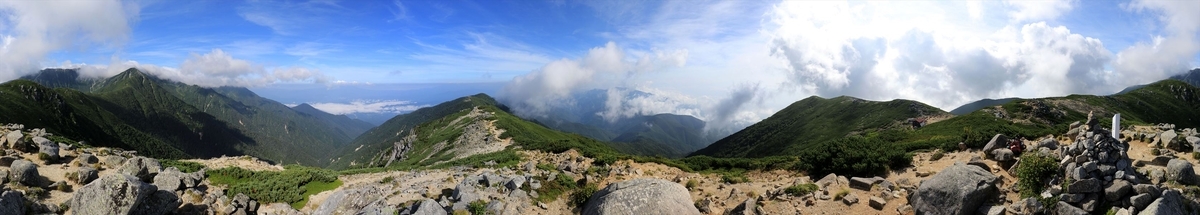将棊頭山の山頂の展望（中央アルプス）