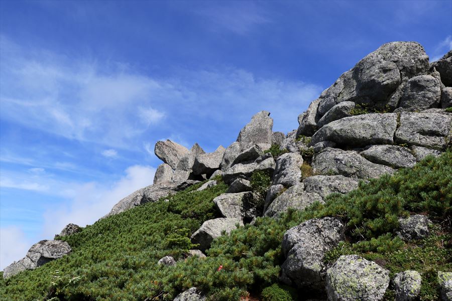 茶臼山の行者岩（中央アルプス）