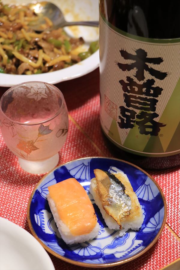 日本酒 ゐざさの柿の葉寿司(木曽路 上撰 本醸造)
