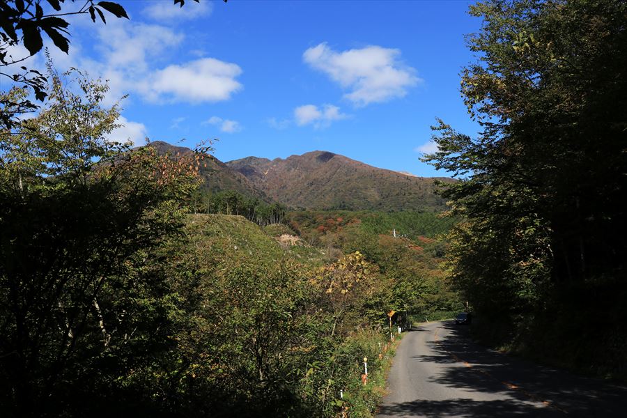 黒尾谷岳 南月山 一軒茶屋 登山 展望