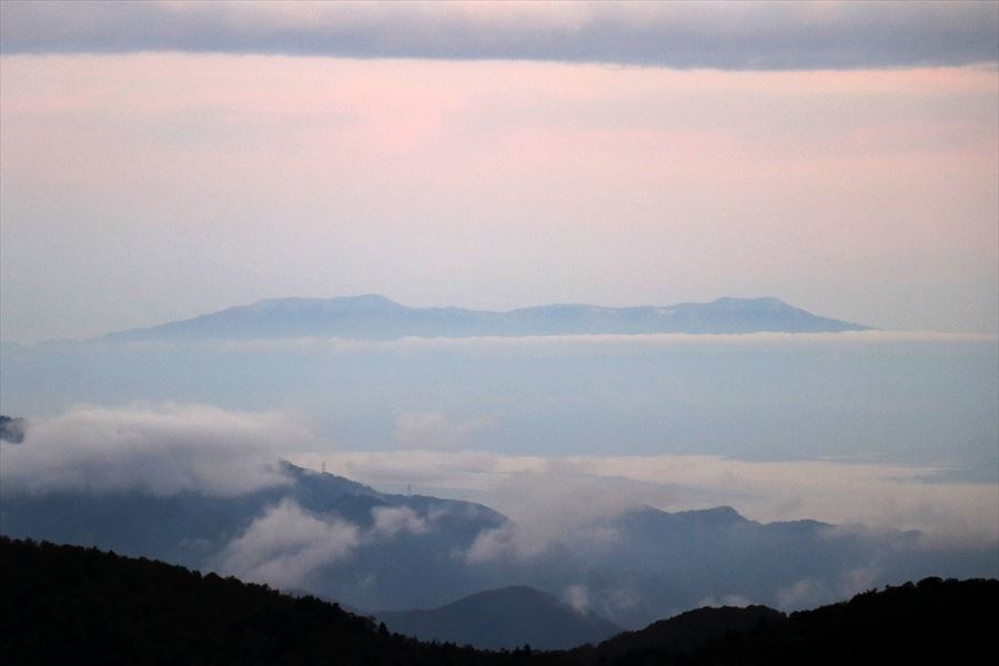 甲子山 山頂 望遠 飯豊連峰 那須岳 福島県