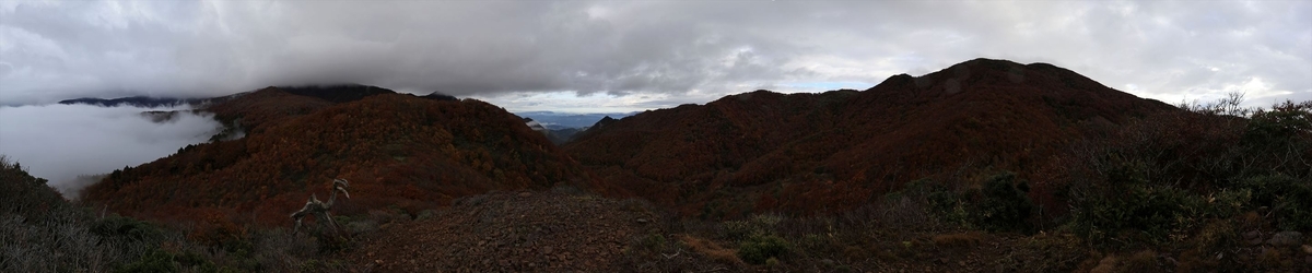 甲子峠 展望台 大白森山 甲子山 曇り