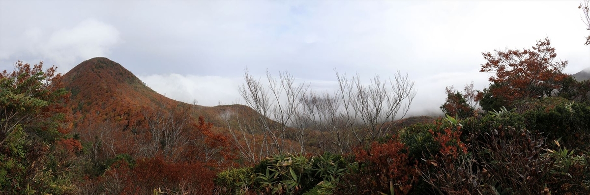 一杯山 山頂 展望 小白森山 曇り