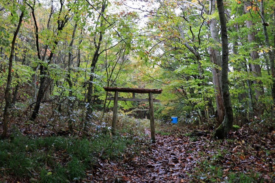 御鍋神社 鳥居 登山道 二岐山 天栄村 福島県
