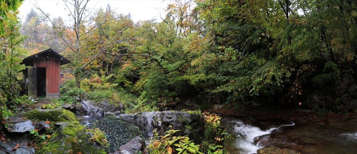 大丸あすなろ荘 渓流露天風呂 脱衣所 二岐温泉 天栄村 秘湯