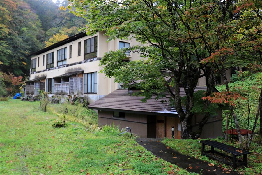 大丸あすなろ荘 自噴泉岩風呂 二岐温泉 天栄村 秘湯