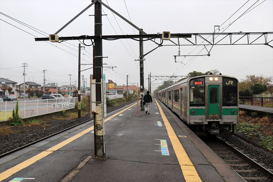 701系 電車 鏡石駅 ホーム 東北本線
