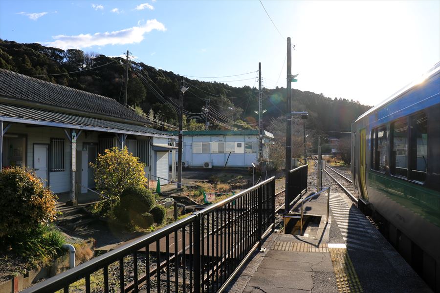 上総亀山駅 構内踏切 久留里線 廃止区間