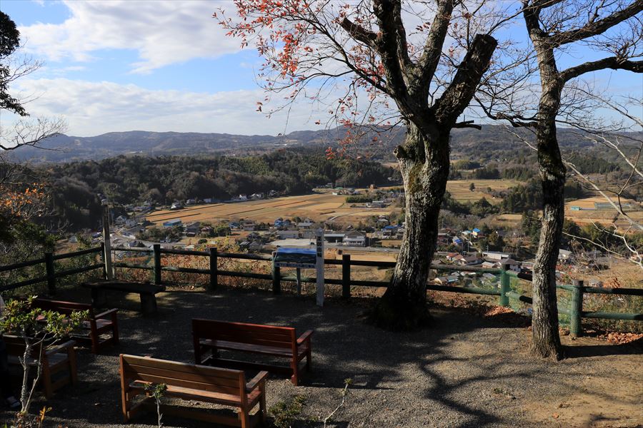 久留里城 薬師曲輪 展望台 休憩所 君津市
