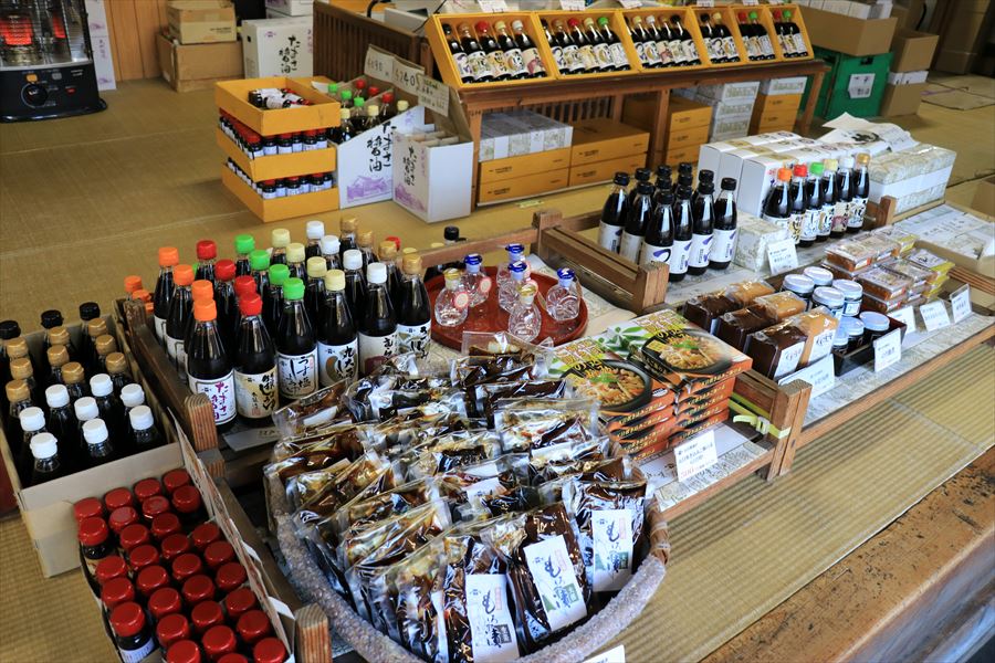 宮醤油店 店内 もろみ漬 醤油蔵 佐貫町 富津市 千葉県