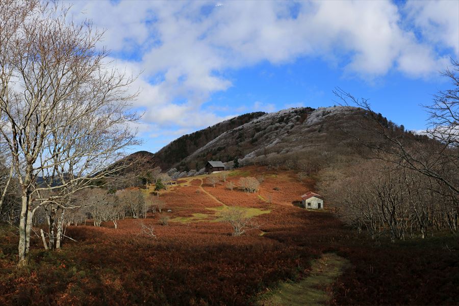 明神平 キャンプ場 展望 台高山脈 明神岳 登山
