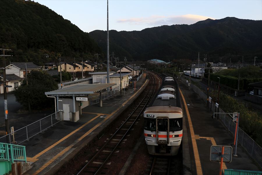 伊勢柏崎駅 キハ25形 気動車 紀勢本線