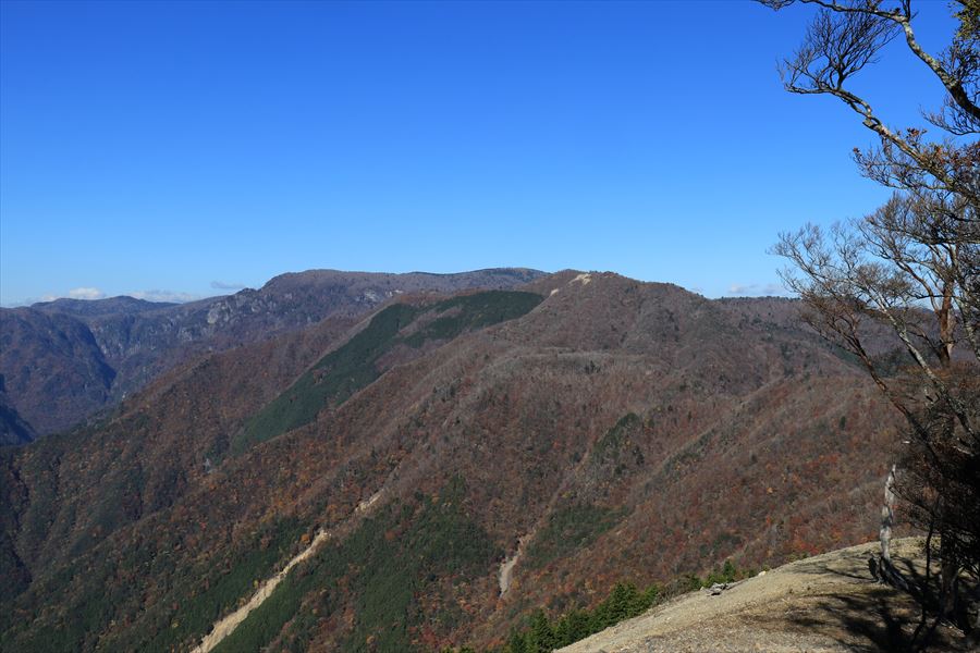 マブシ嶺 新木組峠 展望 尾鷲道 台高山脈