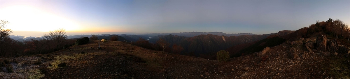 マブシ嶺 山頂 展望 未明 尾鷲道 台高山脈
