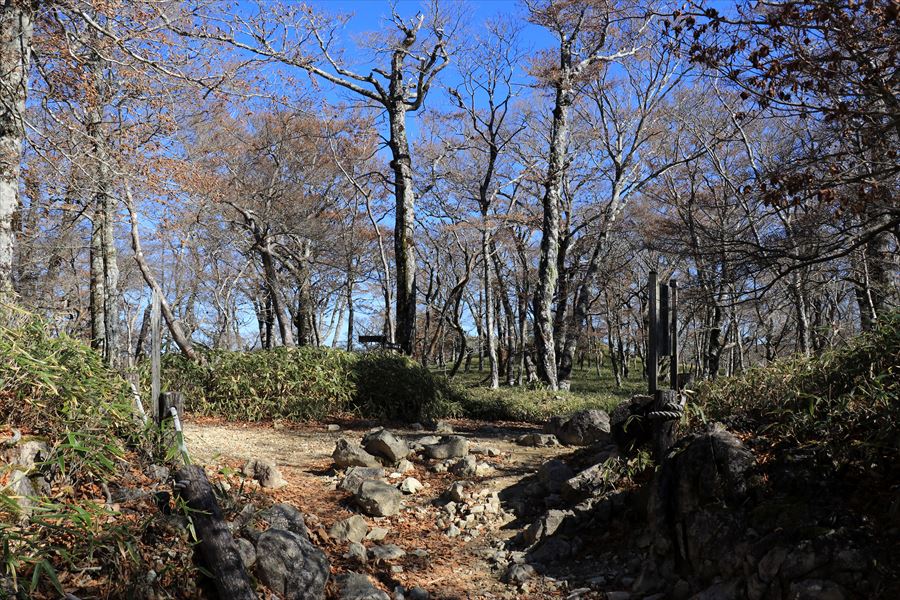 大蛇嵓 分岐 広場 看板 台高山脈 大台ヶ原
