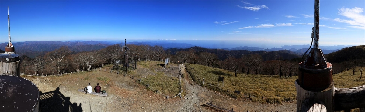 日出ヶ岳 山頂 展望 東側 大杉谷 台高山脈 大台ヶ原
