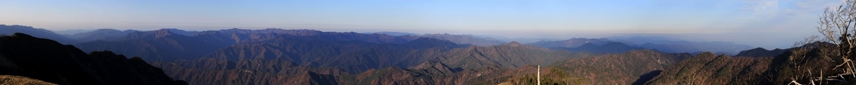 三津河落山 山頂 展望 望遠 台高山脈 大台ヶ原