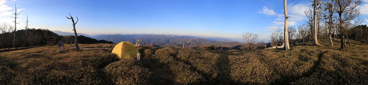 三津河落山 山頂 テント 台高山脈 大台ヶ原