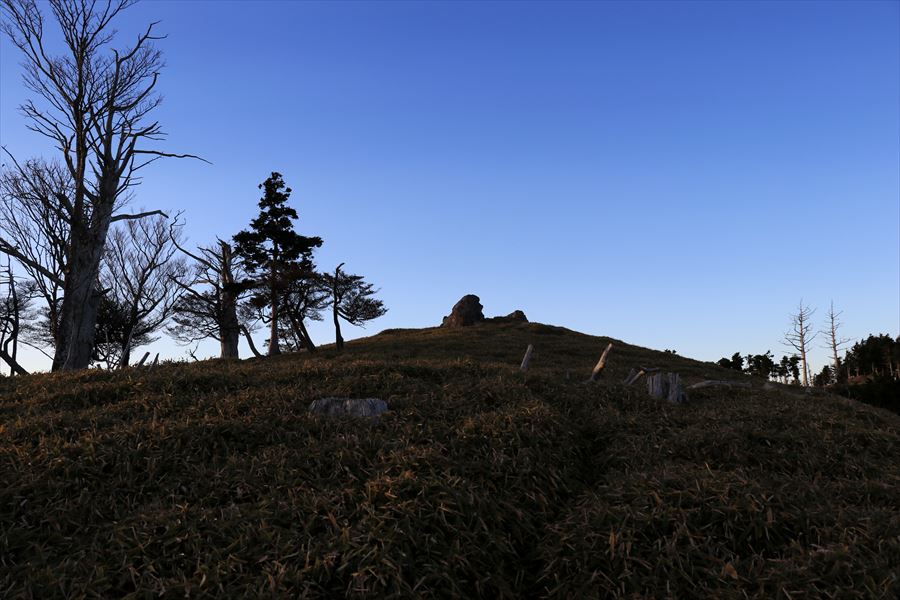 三津河落山 大和岳 登山道 登り坂 台高山脈 大台ヶ原