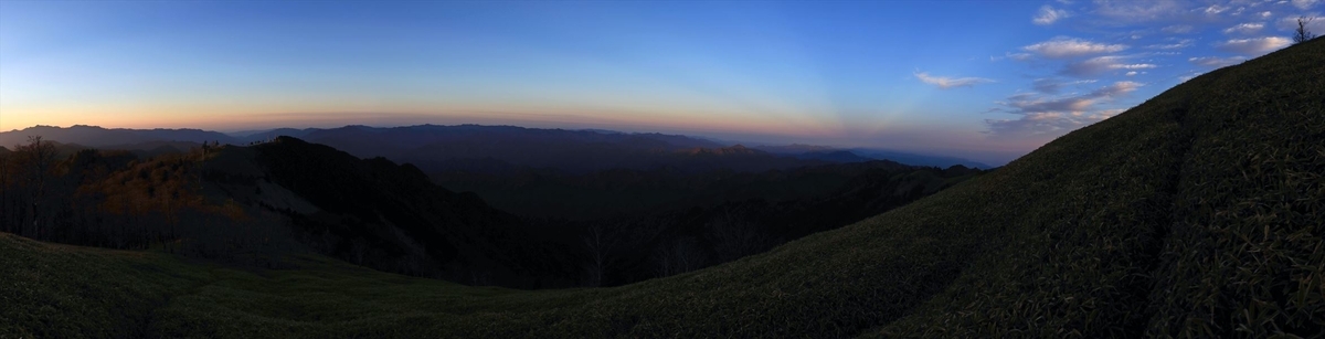 大和岳 三津河落山 笹原 日没 台高山脈 大台ヶ原