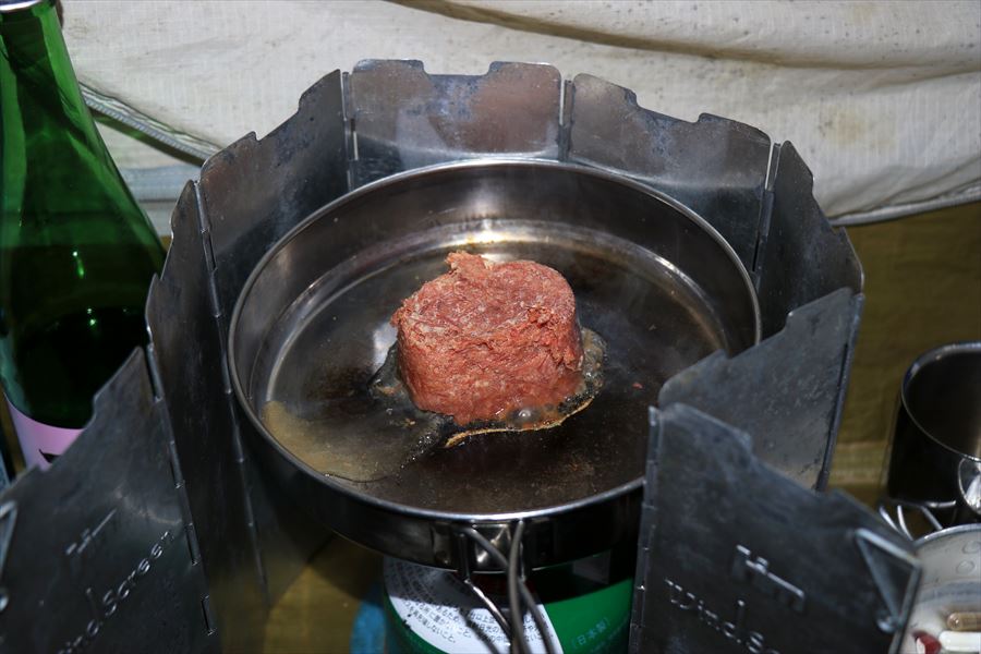 夕食 コンビーフ フライパン 登山 ブナノ平 三之公雨量観測所 台高山脈