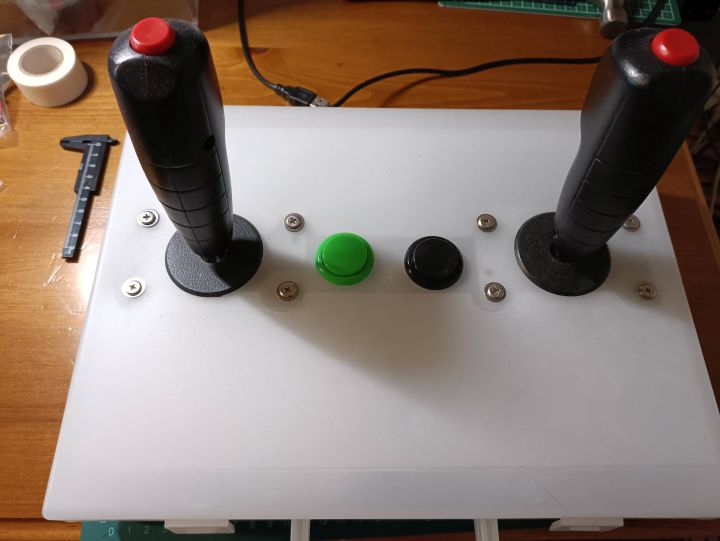 アサルト用ツインスティック - 余生はゲームで