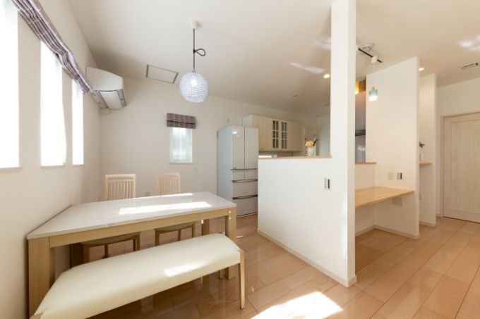 家事動線を考えた回遊型の対面式キッチン／注文住宅実例