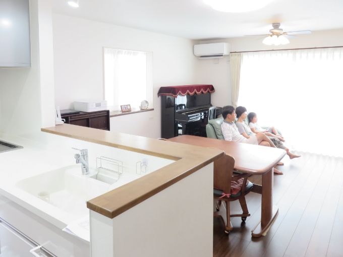 収納と生活動線のこだわりが光る 二世帯がゆったりと心地よく暮らせる家 My Home Story スーモカウンター注文住宅 収納と生活動線のこだわりが光る 二世帯がゆったりと心地よく暮らせる家 My Home Story スーモカウンター注文住宅