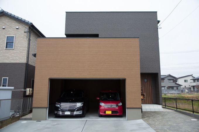 建築会社の社長がデザインしたきれいな箱形の外観/注文住宅実例