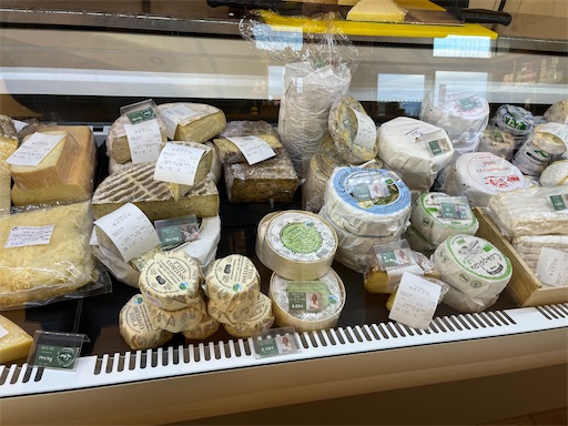 フランスの片田舎チーズショップ - 海外食べ歩きブログ（レシピ付）