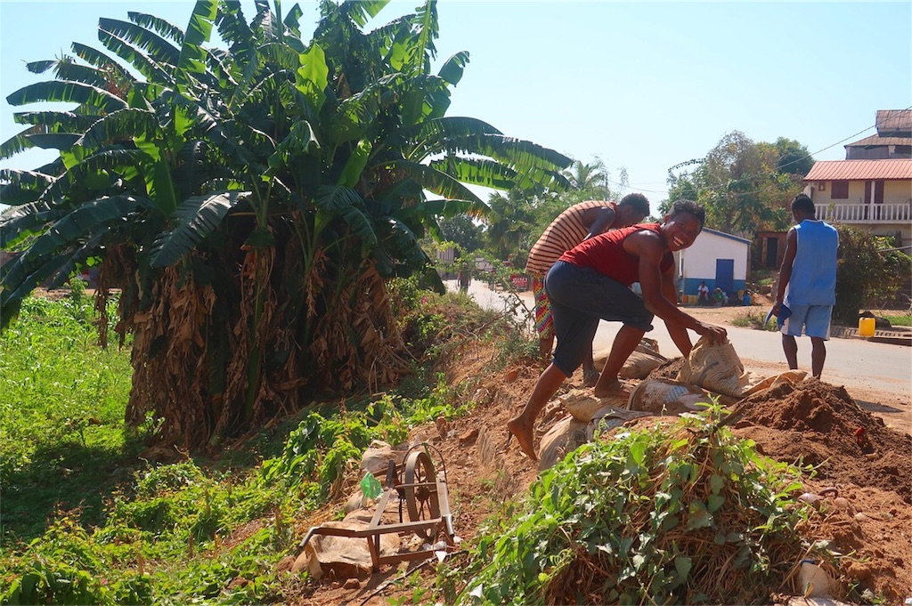 f:id:SaeMadagascar:20180805010714j:image f:id:SaeMadagascar:20180805010714j:image
